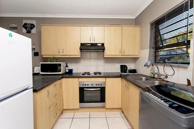 2 Bedroom Property for Sale in Normandie Western Cape